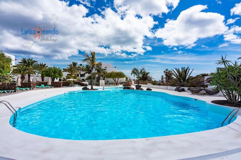 House Of The Horizon Playa Cucharas Vv Penthouse With Sea And Pool View Apartment Costa Teguise